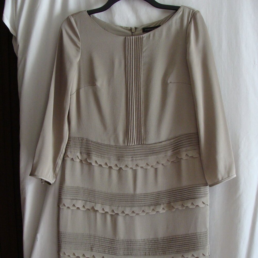 BANANA REPUBLIC Taupe 3/4 Sleeve TIER/RUFFLED Dress Sz 0